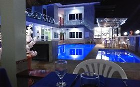 Ocean Breeze Resort